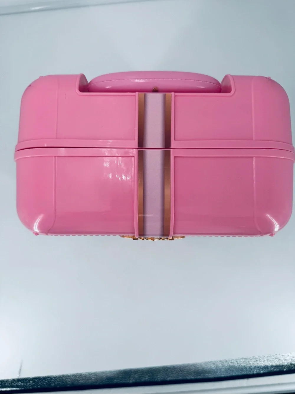 Disney Princess Style Collection Travel Deluxe Rolling Suitcase -Suitcase Only-